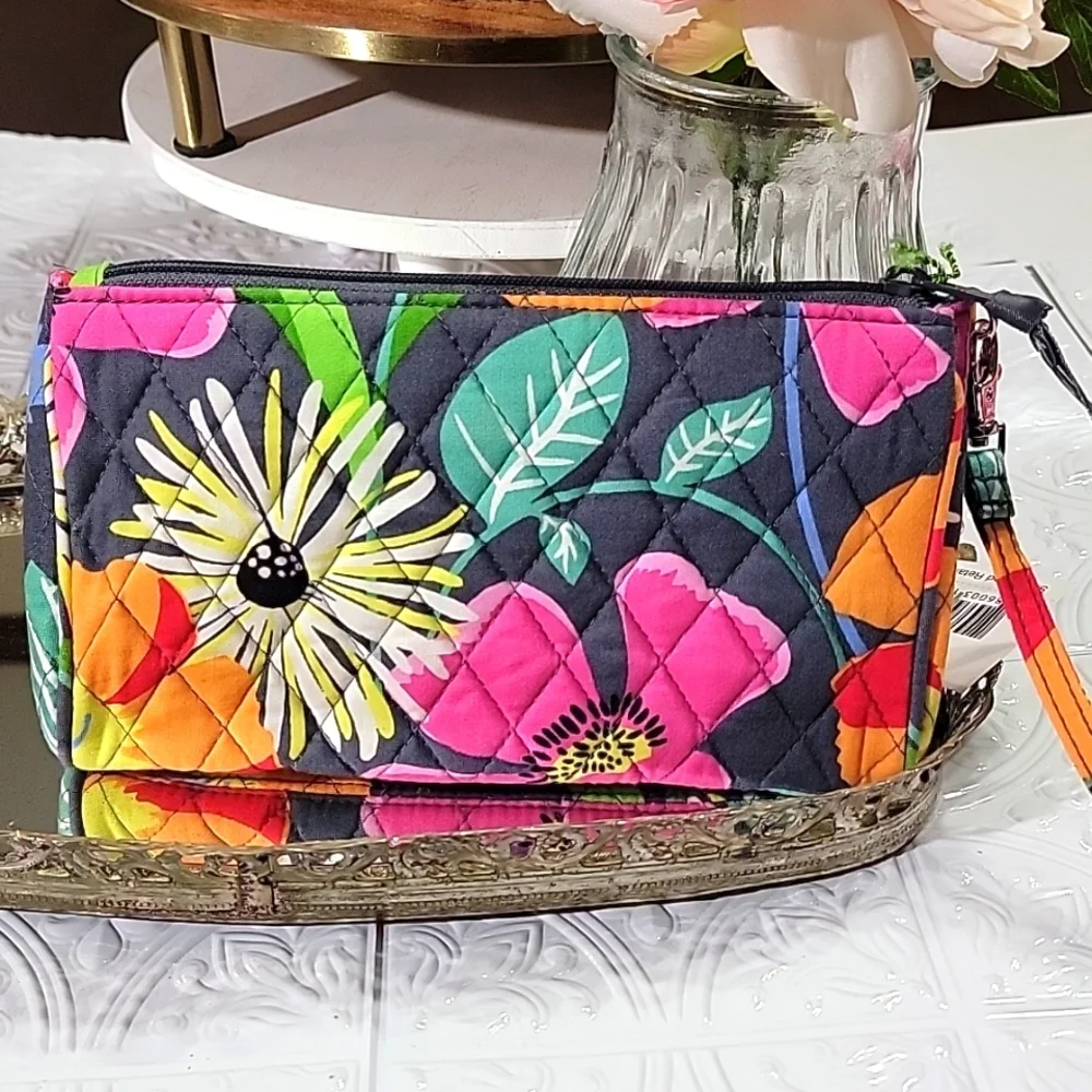 Vera Bradley new tag